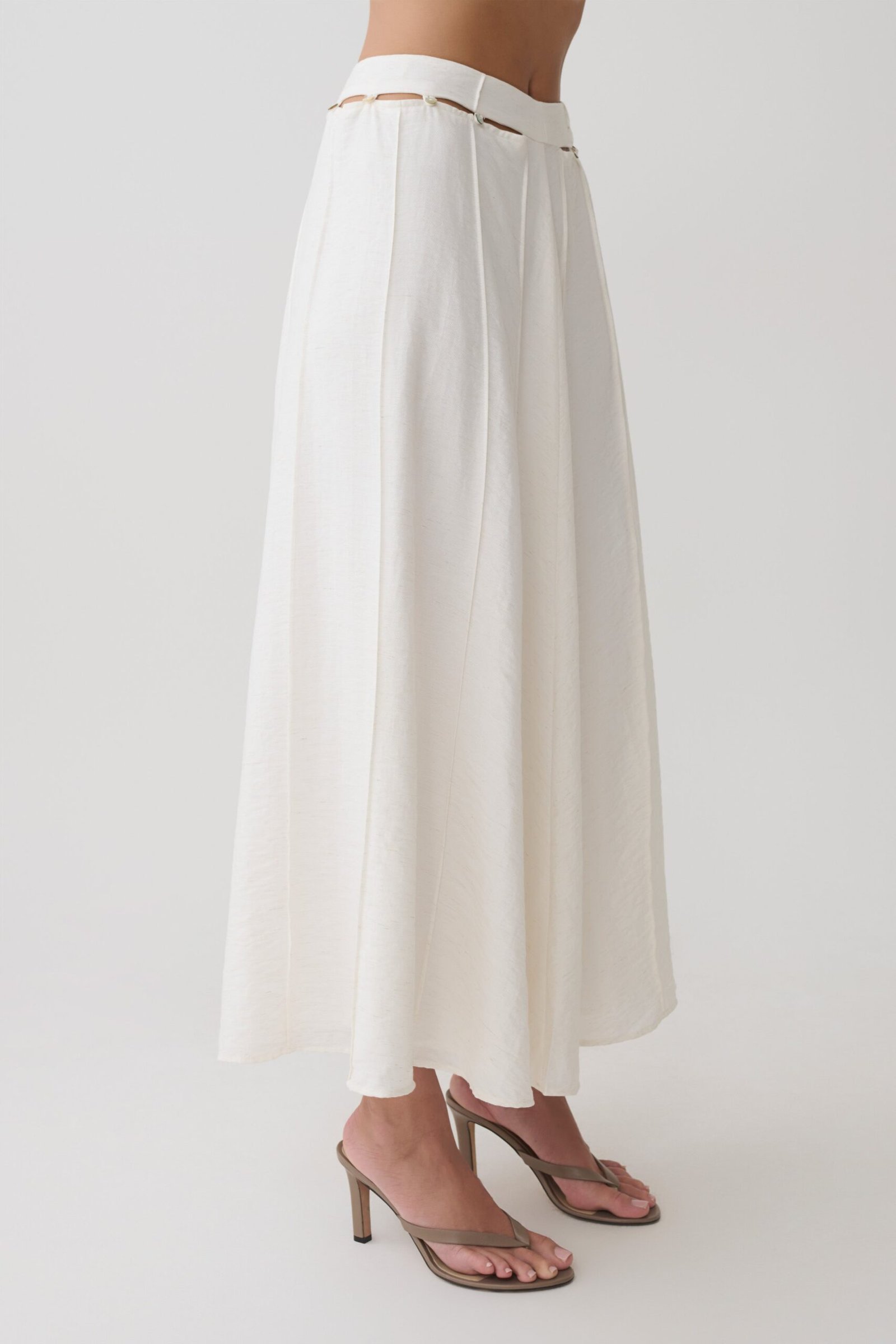19_Claire_Skirt_White_0029.jpg